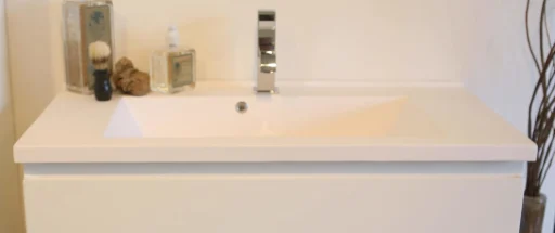 Cassøe Marmor Håndvask 121x46.5 cm Hvid m/Hanehul og Overløb