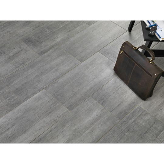 Due Cermica Iroko Gris Sokkelkant - 7,5x60 flise